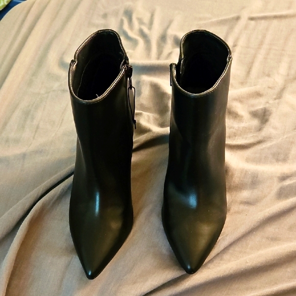 Rachel Zoe Black Ankle Boots - Picture 1 of 5